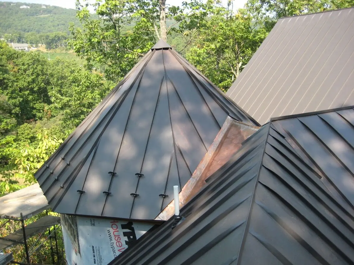 Professional Gutter Cleaning by Craftsman Roofing in Otterbein